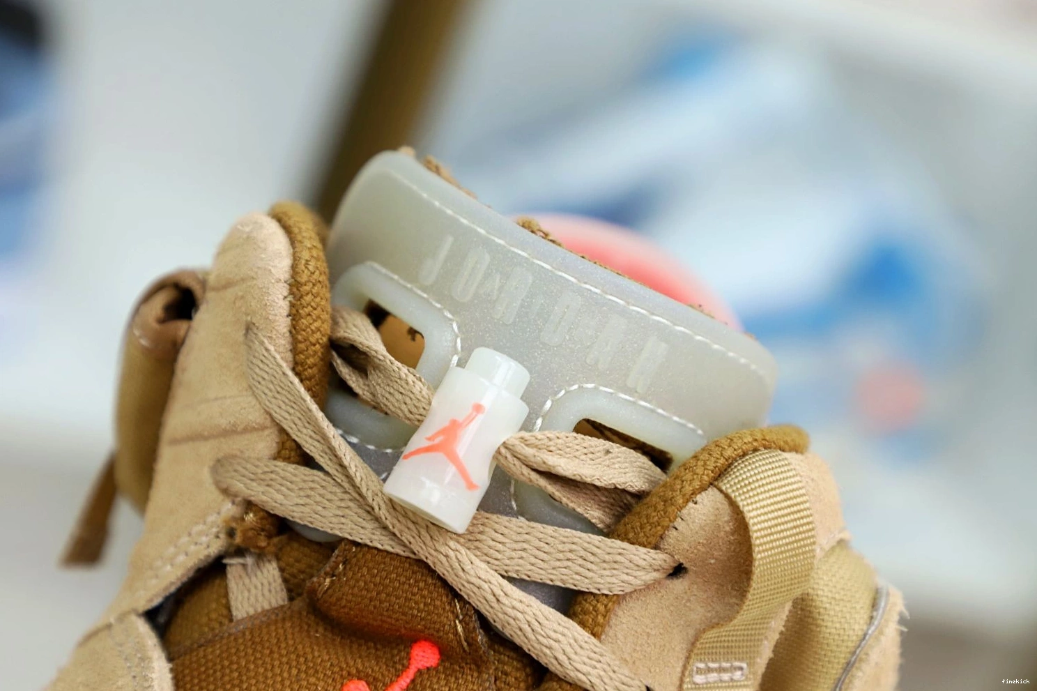 Air Retro SP Travis Jordan Khaki